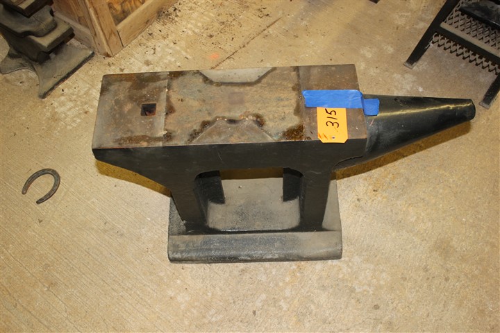 At Auction: SMALL ANVIL 3 1/2 X 1 1/2 TOP PLATE